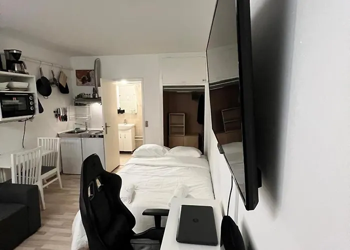 In Airport Area Apartment